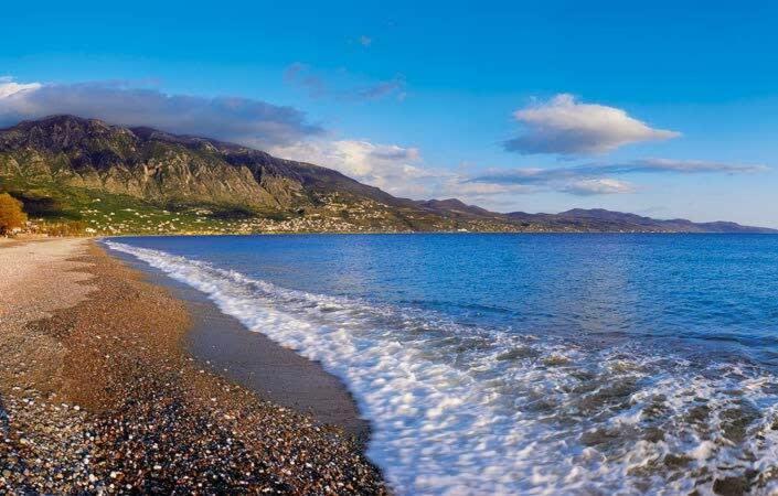 Cozy Flat On The Main Square, 10Min To The Sea Villa Kalamata Exteriör bild