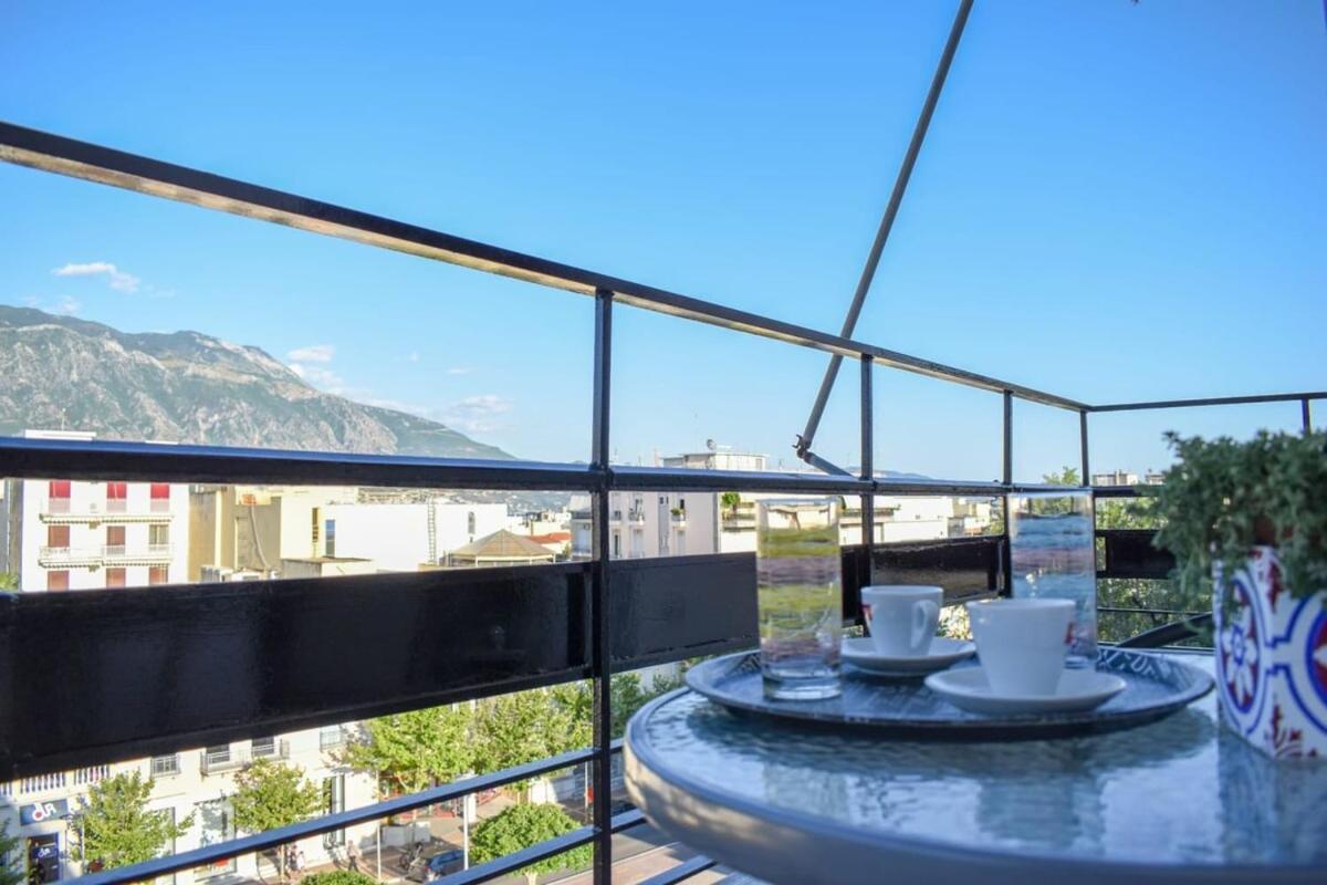Cozy Flat On The Main Square, 10Min To The Sea Villa Kalamata Exteriör bild