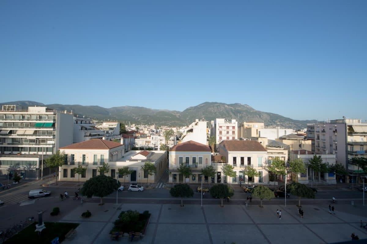 Cozy Flat On The Main Square, 10Min To The Sea Villa Kalamata Exteriör bild