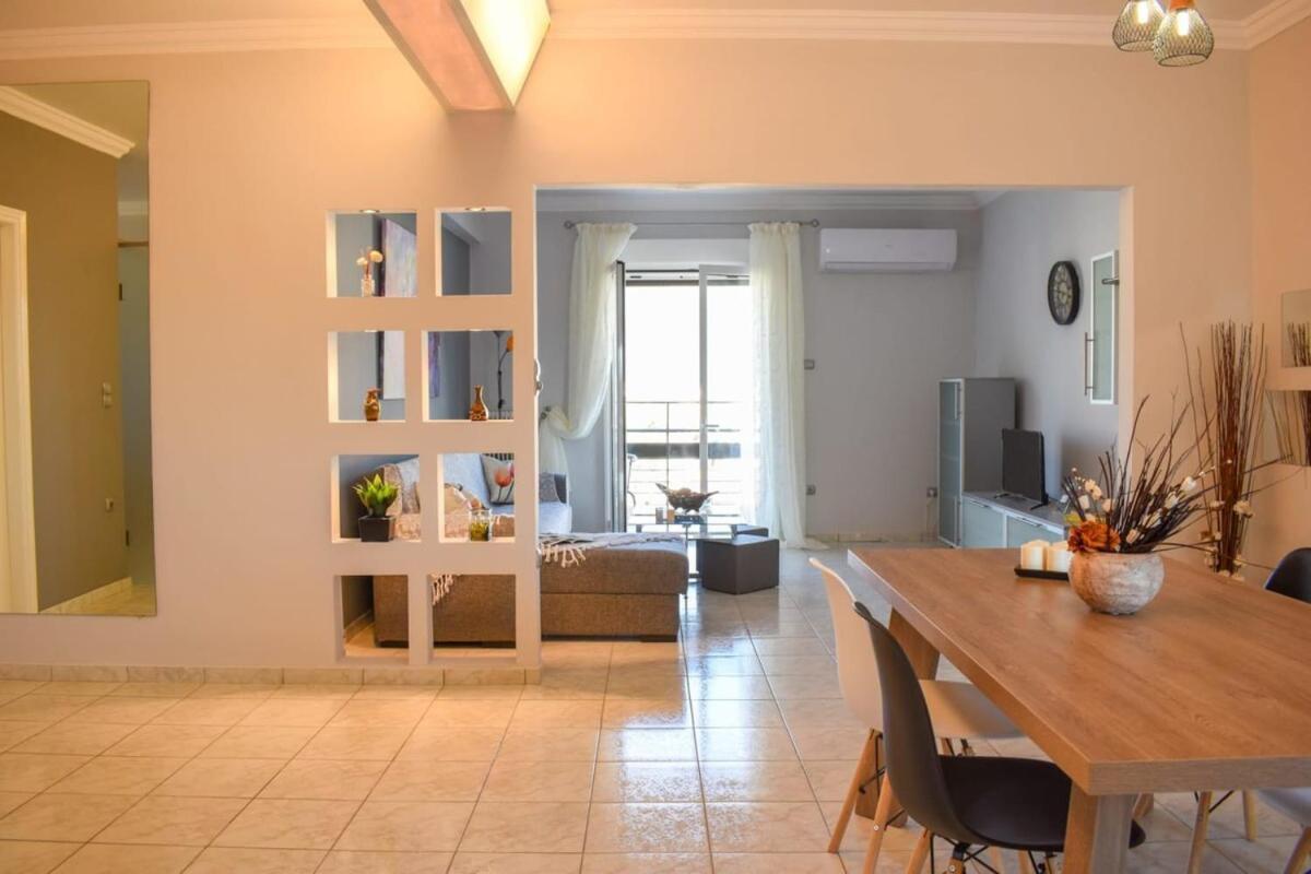 Cozy Flat On The Main Square, 10Min To The Sea Villa Kalamata Exteriör bild
